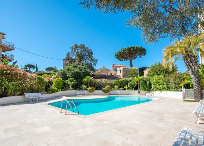 With Pool 10 Min From The Apartament Sainte-Maxime
